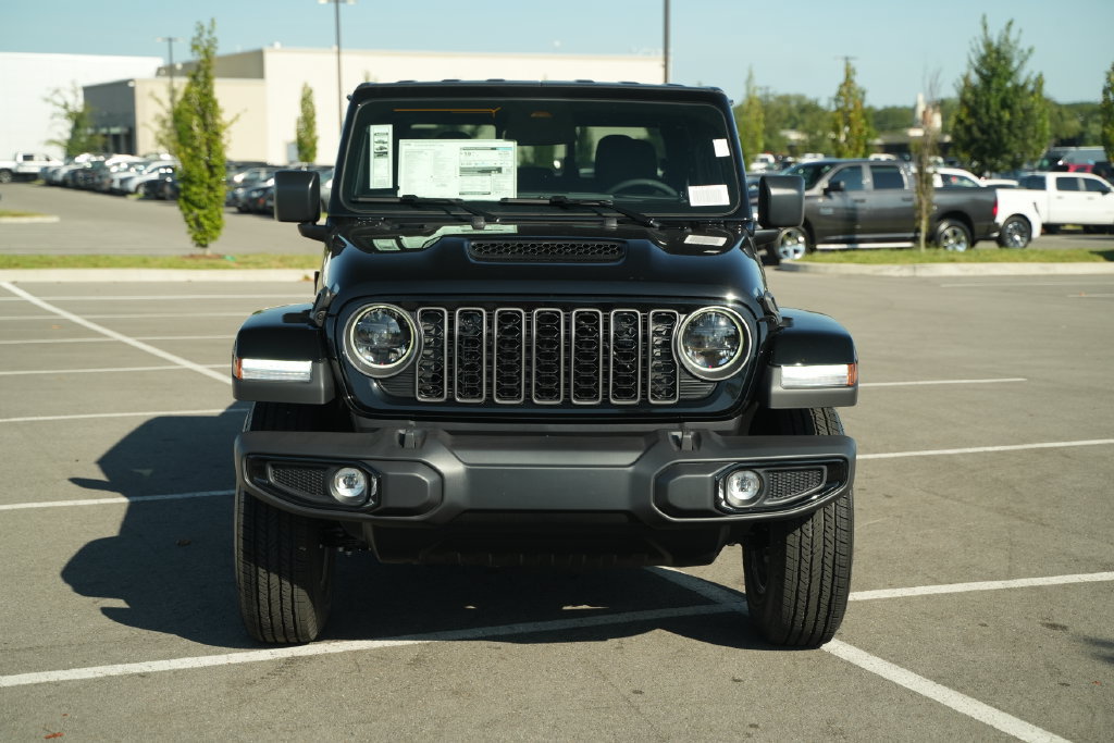 New 2026 Jeep Gladiator Sport AWD/4WD image 2