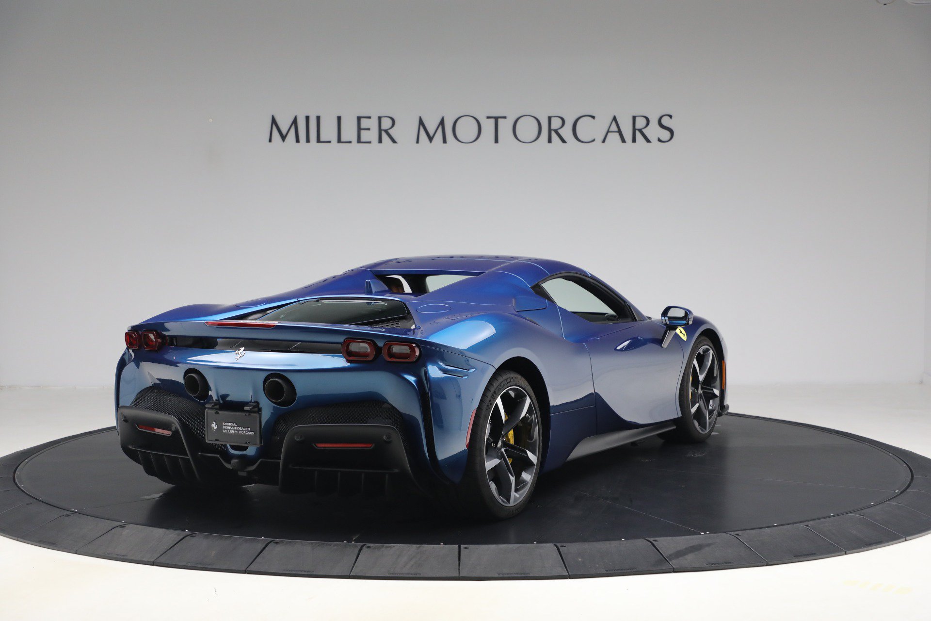 Used 2024 Ferrari SF90 Spider AWD/4WD image 34