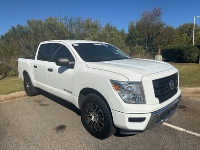 Used 2022 Nissan Titan SV