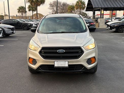 Used 2017 Ford Escape S image 3
