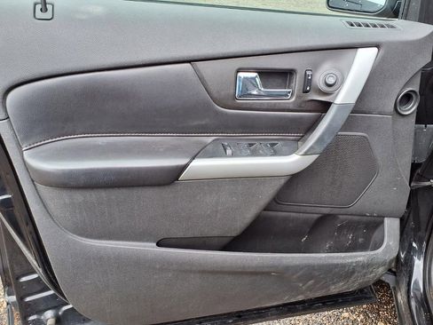 Used 2013 Ford Edge SEL FWD image 12