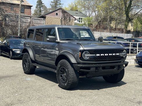 Used 2022 Ford Bronco Wildtrak AWD/4WD image 1