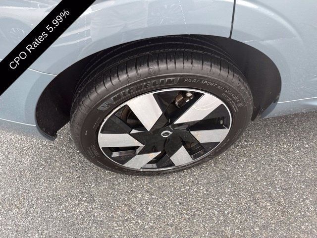Certified 2024 Volvo XC60 T8 Plus w/ Protection Package Premier AWD/4WD image 9