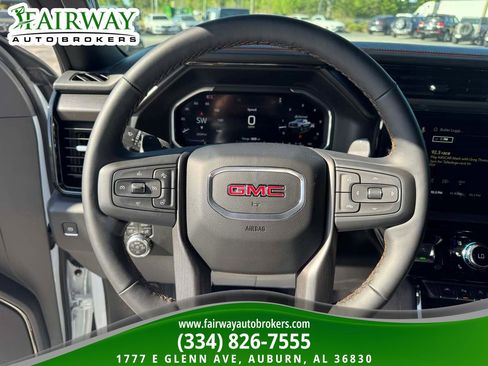 Used 2026 GMC Sierra 1500 AT4 w/ Technology Package image 18