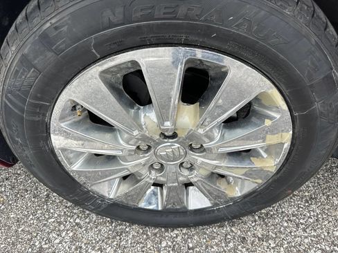 Used 2009 Buick Lucerne CXL w/ Driver Confidence Package FWD image 41