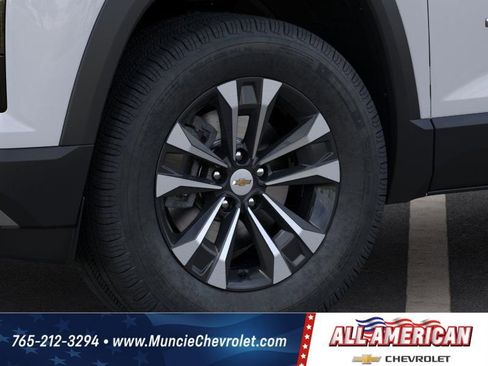 New 2026 Chevrolet Equinox LT w/ Convenience Package II image 9