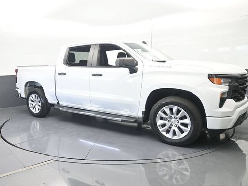 Used 2022 Chevrolet Silverado 1500 Custom RWD image 8
