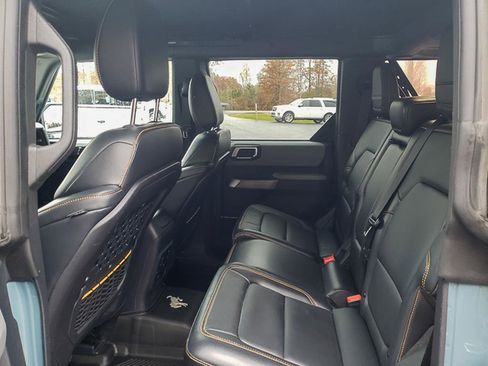 Used 2022 Ford Bronco Badlands image 17