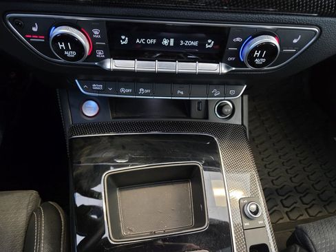 Used 2022 Audi SQ5 Premium Plus w/ Premium Plus Package image 39