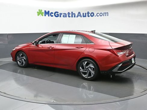 Used 2025 Hyundai Elantra SEL image 22