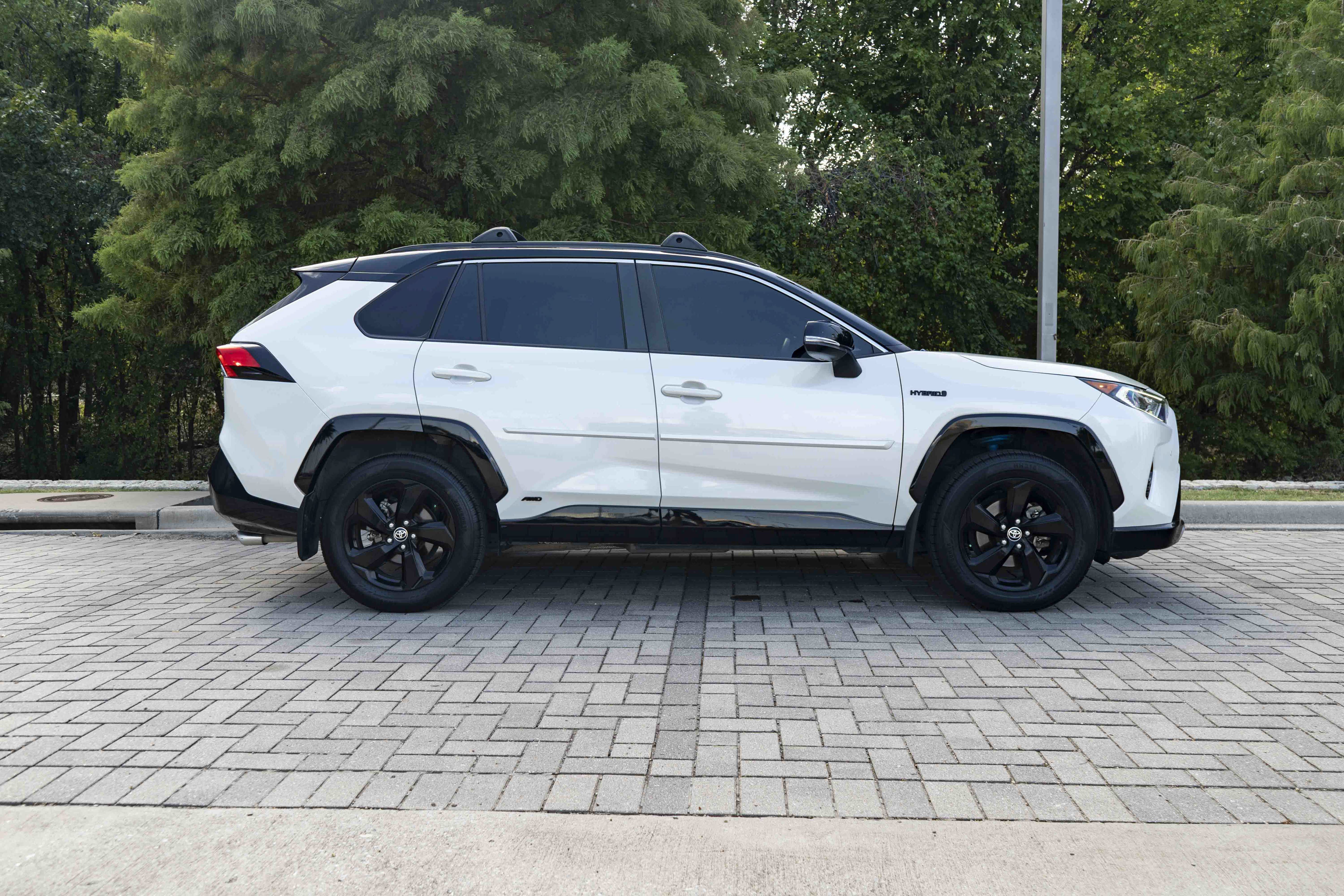Used 2020 Toyota RAV4 XSE AWD/4WD image 9