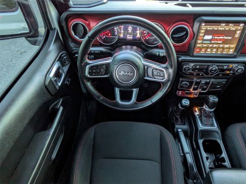 Used 2022 Jeep Wrangler Unlimited Rubicon image 16