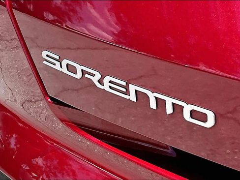 Used 2023 Kia Sorento SX AWD/4WD image 10