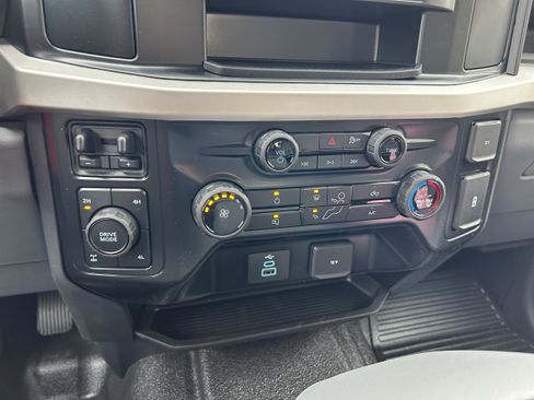 New 2026 Ford F350 XL w/ XL Chrome Package AWD/4WD image 31