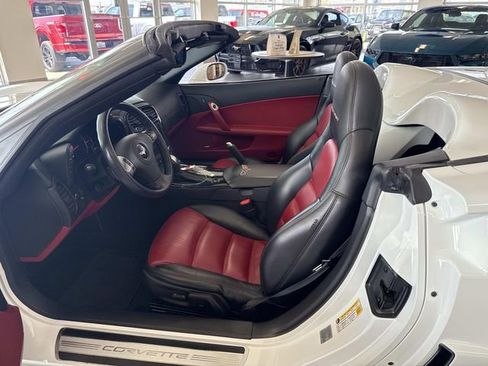 Used 2010 Chevrolet Corvette Grand Sport w/ Preferred Equipment Group image 17