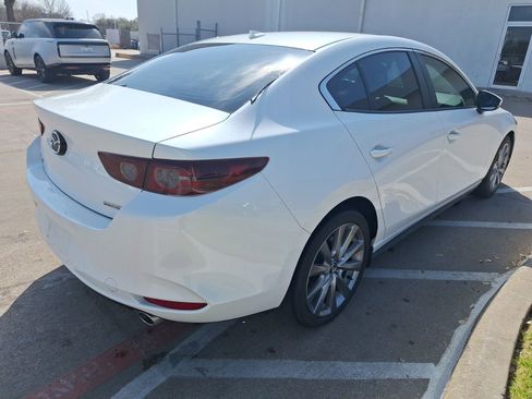 Used 2019 MAZDA MAZDA3 Sedan w/ Preferred Package image 6