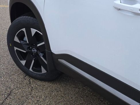 New 2026 Nissan Kicks SV w/ Cold Weather Package AWD/4WD image 14
