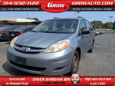 Used 2010 Toyota Sienna FWD image 1