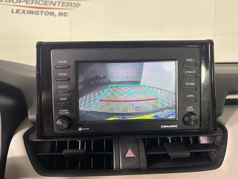 Used 2022 Toyota RAV4 XLE FWD image 14