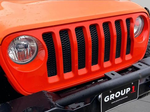 Used 2018 Jeep Wrangler Unlimited Sport S AWD/4WD image 28
