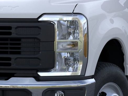 New 2024 Ford F350 XL w/ XL Chrome Package image 18