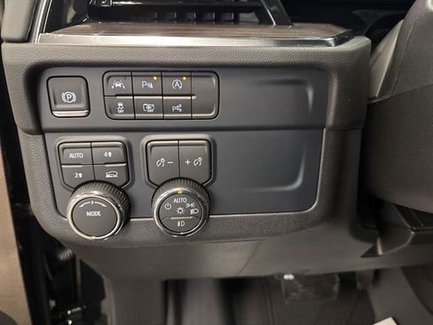 New 2026 Chevrolet Suburban LT w/ Comfort Package image 20