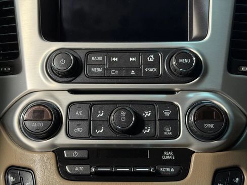 Used 2015 GMC Yukon XL SLT AWD/4WD image 50