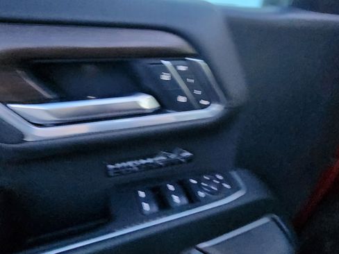 Certified 2025 Chevrolet Silverado 1500 High Country w/ Technology Package image 13