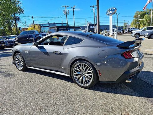 Certified 2025 Ford Mustang GT Premium image 3