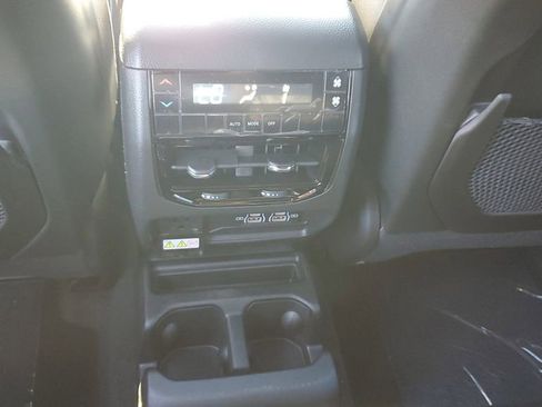 New 2025 Jeep Grand Cherokee L Altitude image 12