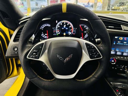 Used 2016 Chevrolet Corvette Z06 w/ 3LZ Preferred Equipment Group RWD image 33