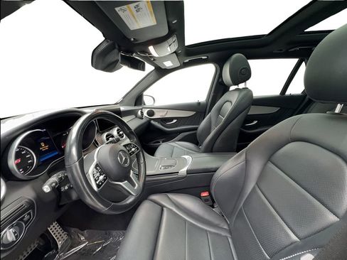 Used 2022 Mercedes-Benz GLC 300 image 19