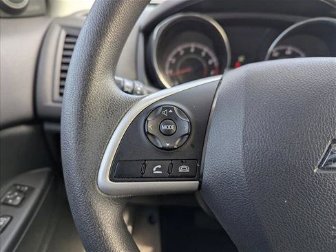 Used 2025 Mitsubishi Outlander Sport AWD image 12