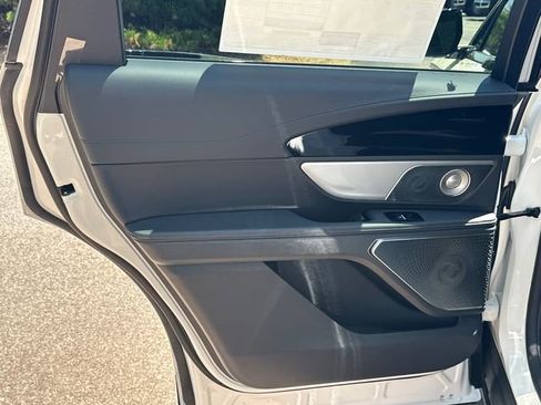 New 2026 Lincoln Nautilus Reserve AWD/4WD image 21