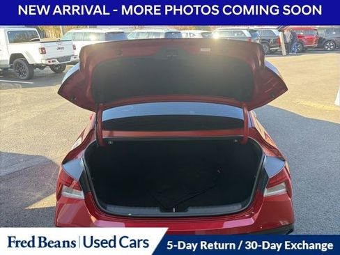 Certified 2025 Hyundai Elantra SEL image 8