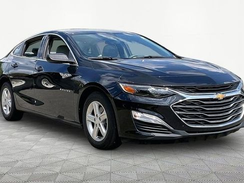 Used 2023 Chevrolet Malibu LS FWD image 1