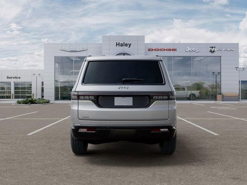 New 2026 Jeep Grand Wagoneer Limited AWD/4WD image 7