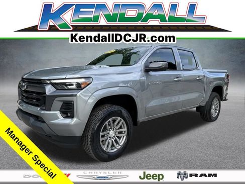 Used 2025 Chevrolet Colorado LT w/ LT Convenience Package AWD/4WD image 1
