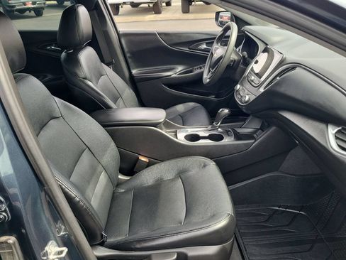 Used 2019 Chevrolet Malibu LS FWD image 25