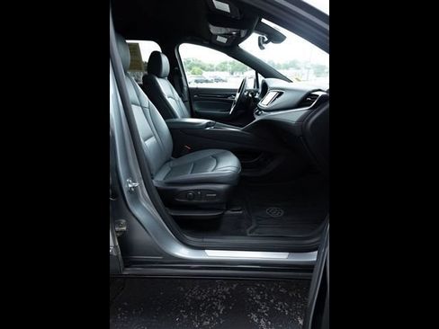 Used 2023 Buick Enclave Essence w/ Sport Touring Edition FWD image 22