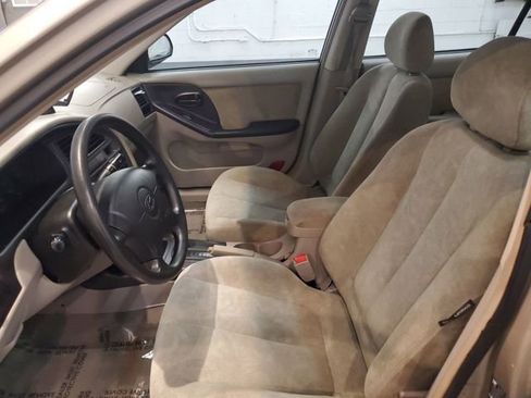 Used 2003 Hyundai Elantra GLS image 10