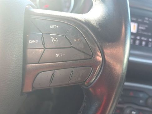 Used 2019 Dodge Challenger SXT RWD image 14