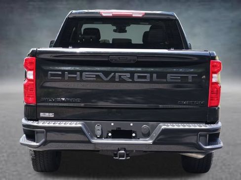 Used 2024 Chevrolet Silverado 1500 Custom w/ Turbomax Blackout Package AWD/4WD image 20