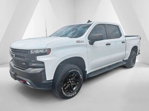 Used 2019 Chevrolet Silverado 1500 LT Trail Boss AWD/4WD image 3