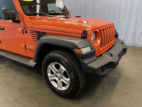 Certified 2018 Jeep Wrangler Unlimited Sport S image 44