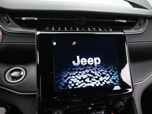Used 2024 Jeep Grand Cherokee L Laredo AWD/4WD image 36