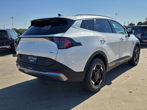 New 2026 Kia Sportage EX AWD/4WD image 8