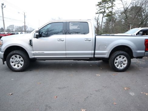 Used 2022 Ford F350 Platinum image 6