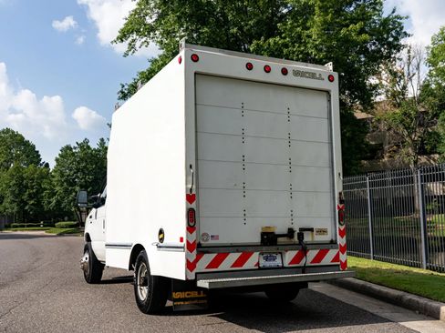 Used 2019 Ford E-350 and Econoline 350 Super Duty w/ Power Windows & Locks Group RWD image 7