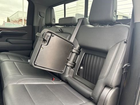 Certified 2023 GMC Sierra 1500 SLT w/ SLT Premium Package image 39